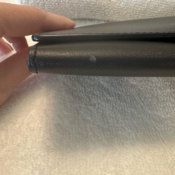 Kate Spade New York Arbour Hill Smooth Leather Black Wallet - Picture 9 of 10